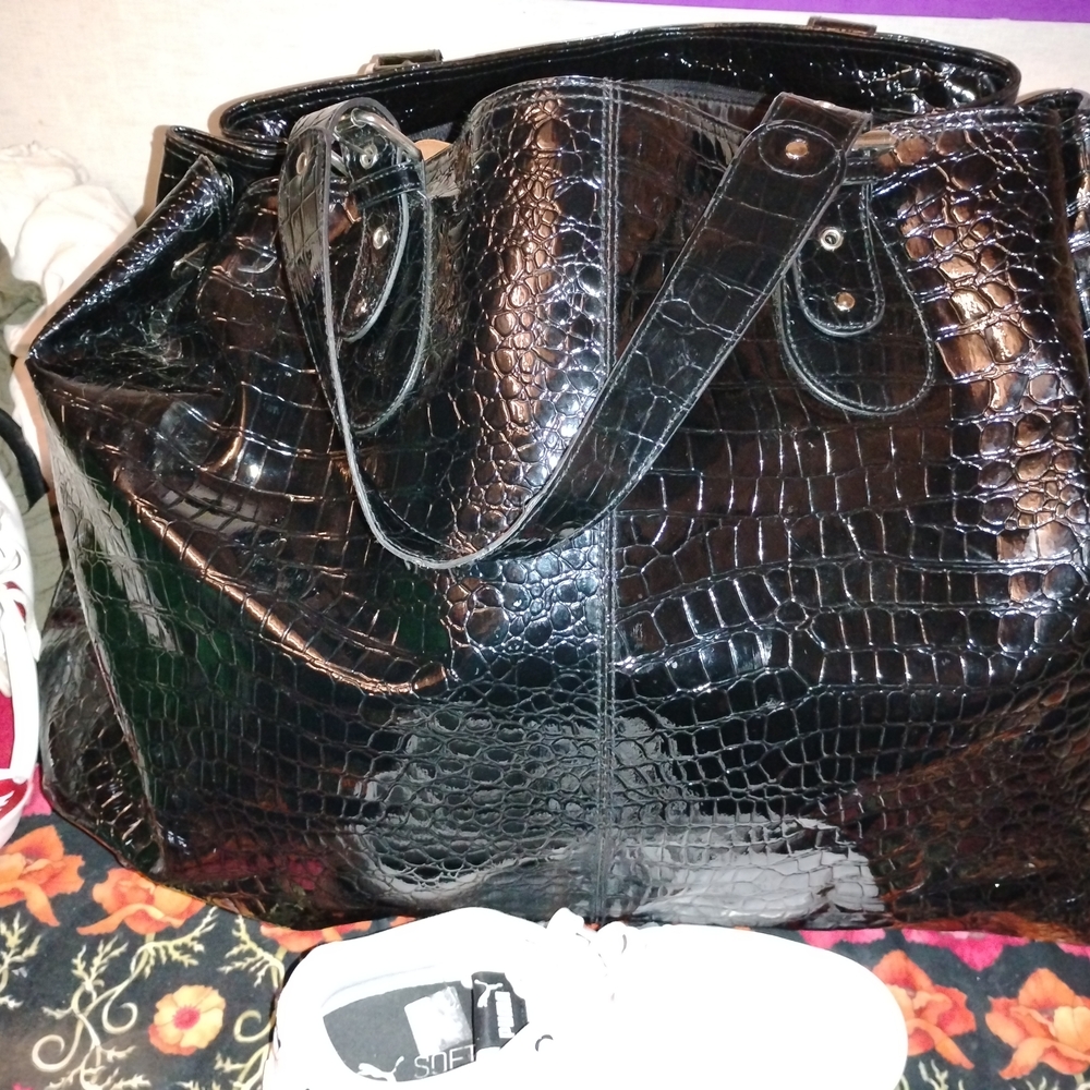 Bueno Black Crocodile-Embossed Tote